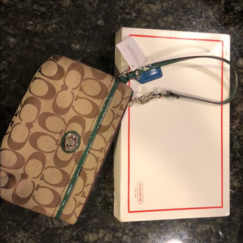 Coach Park Signature Medium Wristlet